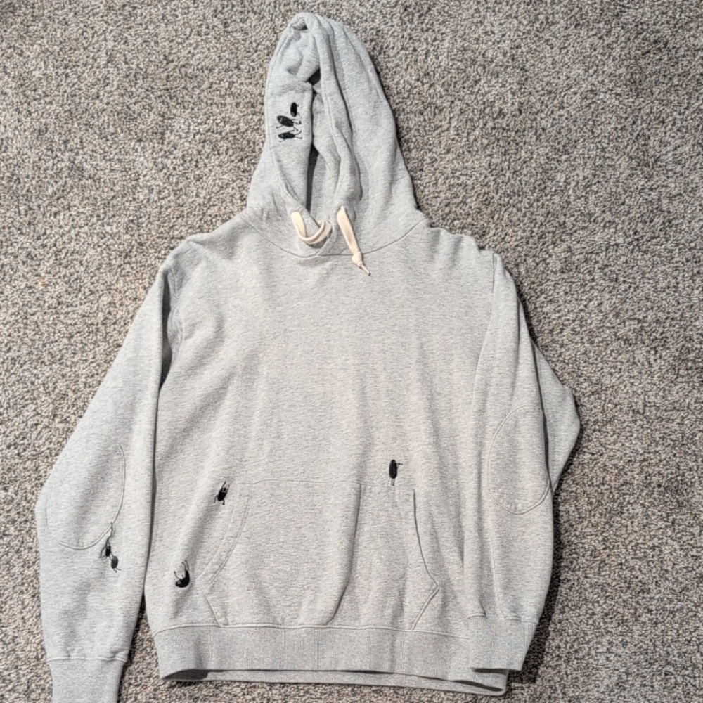 Gray Pullover Sweatshirt with Ribbed Cuffs